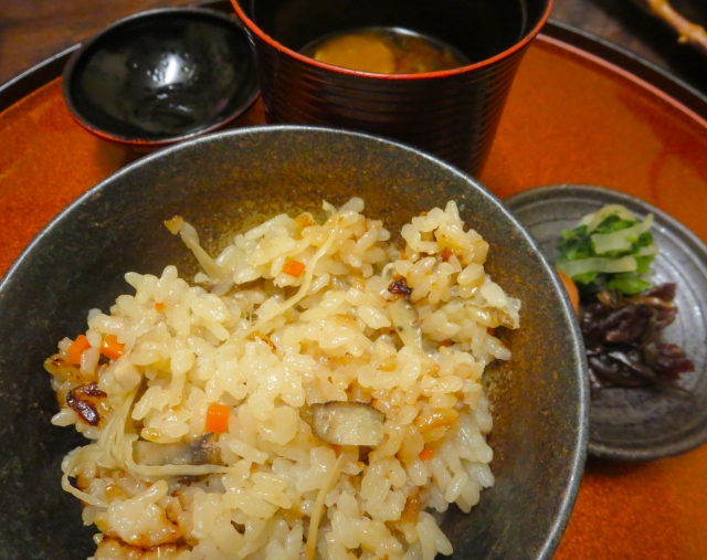 焼き込みご飯