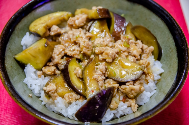 麻婆ナス風丼